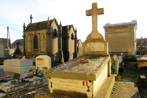 Concession Cimetière à Dirac